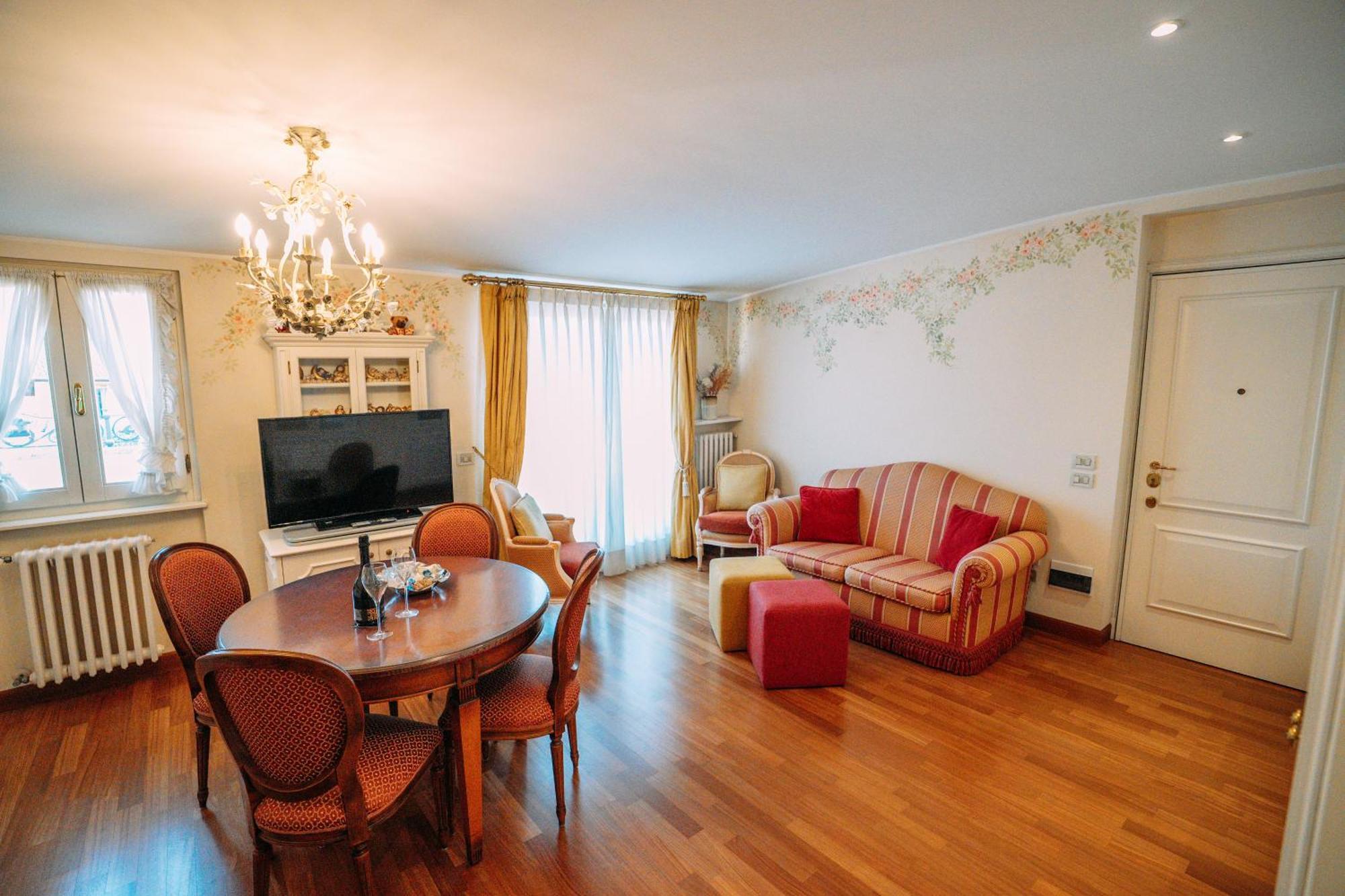 Suite Romantic Vista Lago Stresa Exterior photo