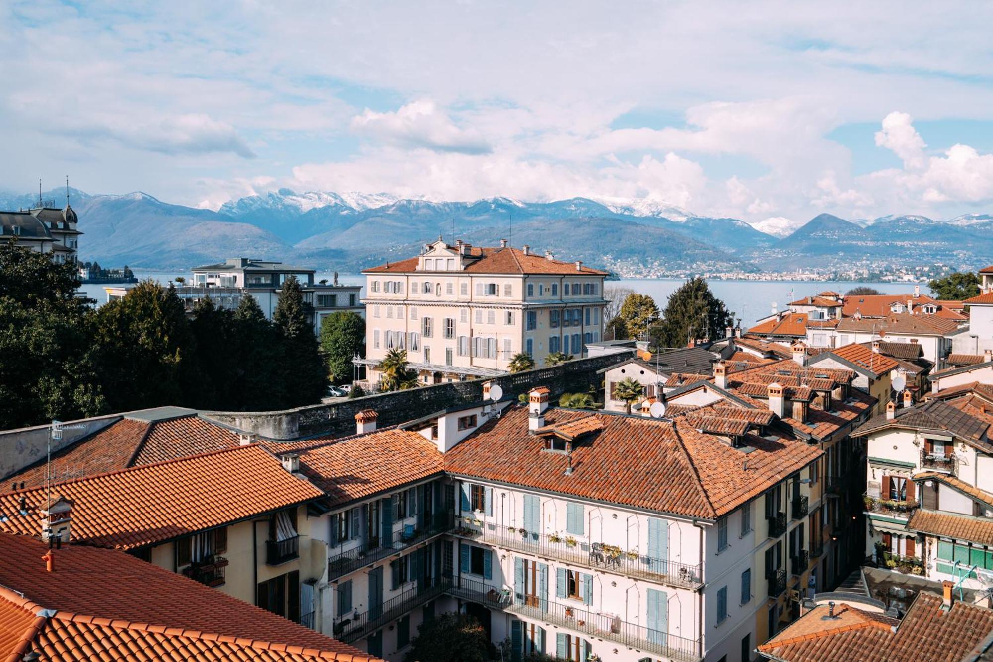 Suite Romantic Vista Lago Stresa Exterior photo